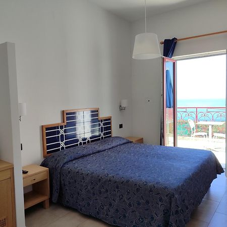 Hotel Dania Сорренто Экстерьер фото
