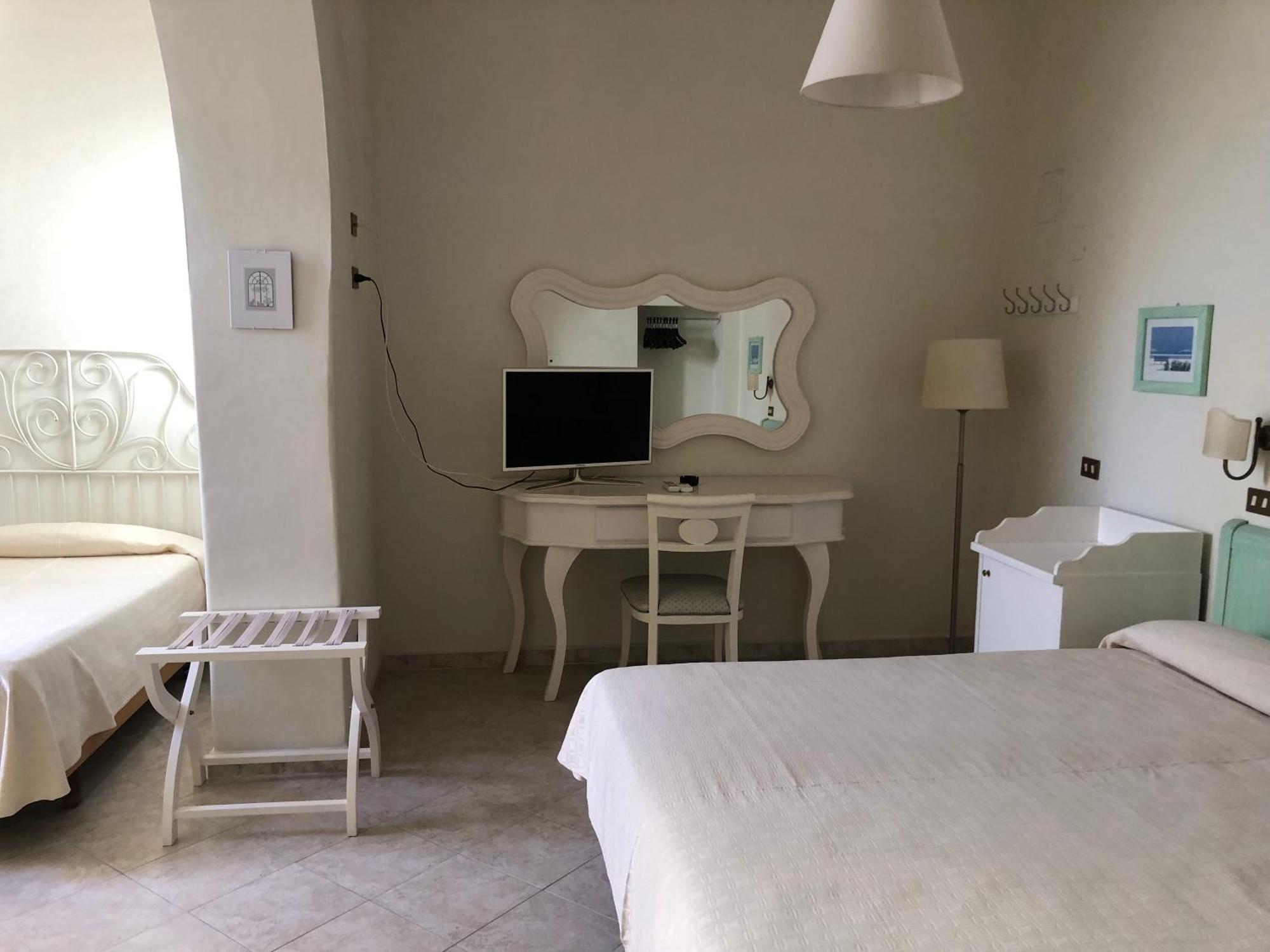 Hotel Dania Сорренто Экстерьер фото