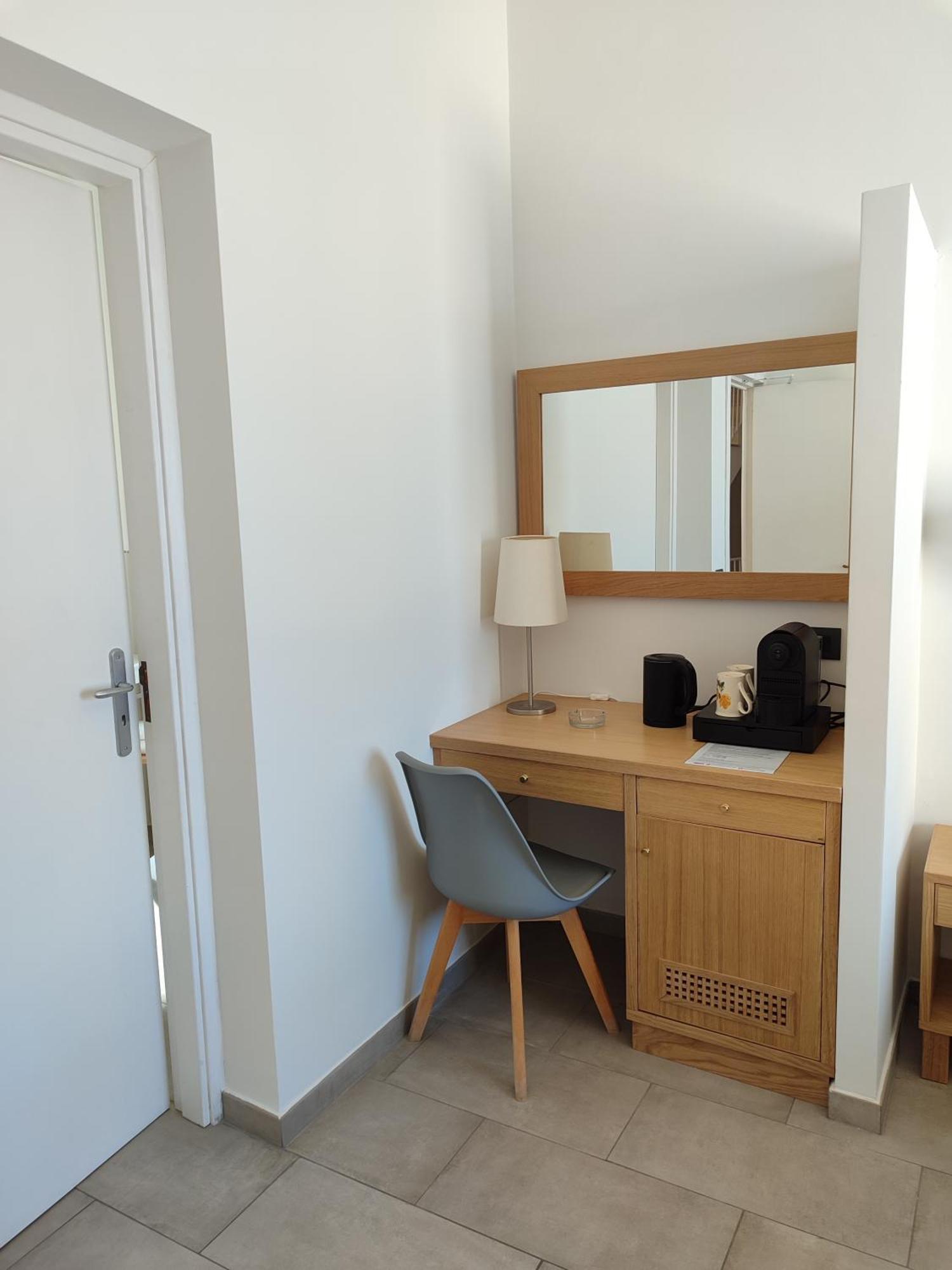 Hotel Dania Сорренто Экстерьер фото